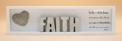 Cadre en bois Faith avec coeur, Heb.11:1 37x10cm