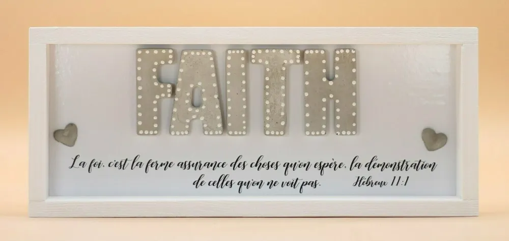 Cadre en bois - FAITH - Hébreux 11.1 - 26x11cm - #289