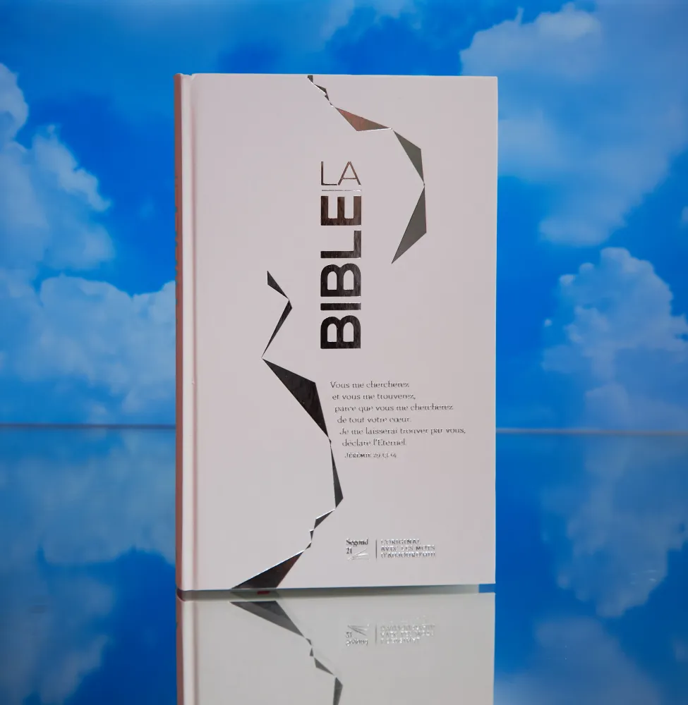 BIBLE SEGOND 21 SLIM RELIEE ARGENTEE